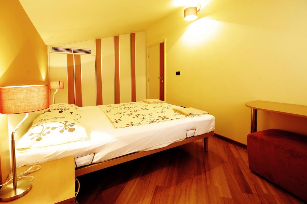 Apartments Rossana Πόρετς Εξωτερικό φωτογραφία